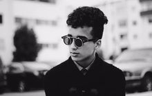 Load image into Gallery viewer, 1912 Vintage Round Flip Up Sunglasses
